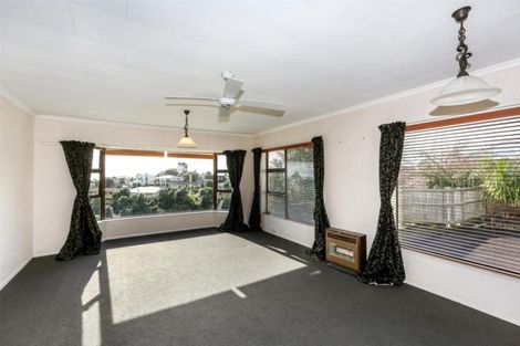 Photo of property in 1/74 South Road, Blagdon, New Plymouth, 4310