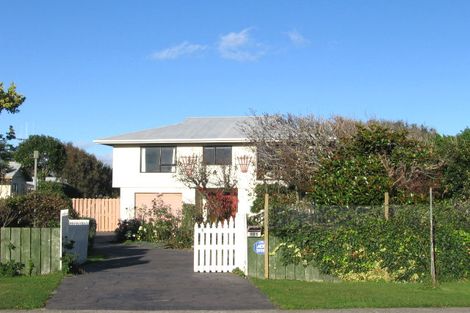 Photo of property in 101 Rangiuru Road, Otaki Beach, Otaki, 5512