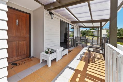 Photo of property in 21 Darnell Crescent, Clover Park, Auckland, 2019