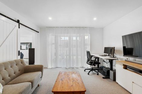 Photo of property in 885 Park Road South, Longlands, Hastings, 4122