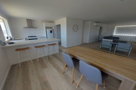 Photo of property in 5 Kahukaka Road, One Tree Point, 0118