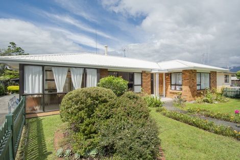 Photo of property in 2 Alexander Street, Katikati, 3129