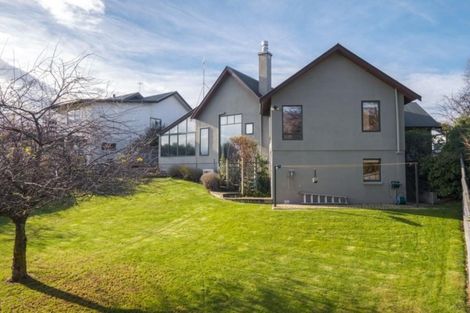 Photo of property in 38 Beacon Point Road, Wanaka, 9305