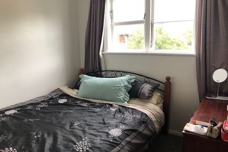 Photo of property in 106 Moorefield Road, Johnsonville, Wellington, 6037