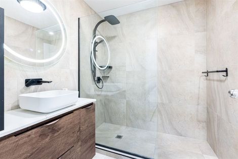 Photo of property in 85 Buscomb Avenue, Henderson, Auckland, 0610