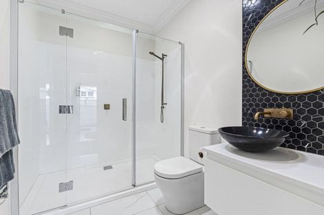 Photo of property in 33 Ballance Street, Lower Vogeltown, New Plymouth, 4310