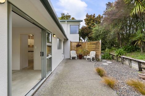 Photo of property in 4 San Ambrosio Rise, Henderson, Auckland, 0612
