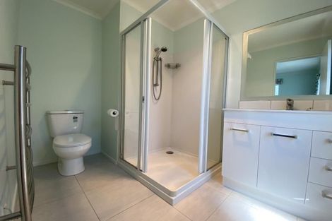 Photo of property in 10 Cresswell Place, Johnsonville, Wellington, 6037