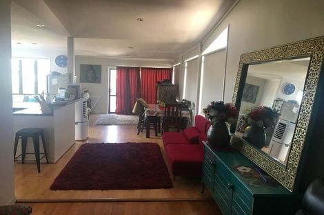 Photo of property in 30 Ellis Avenue, Mount Roskill, Auckland, 1041