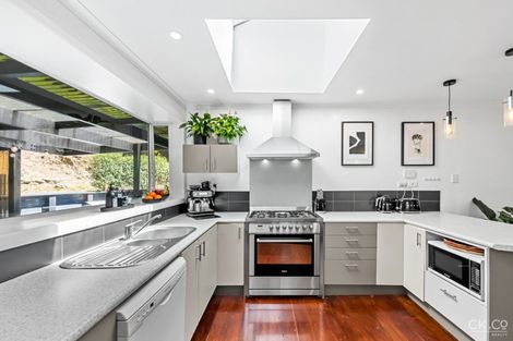 Photo of property in 74 Elmslie Road, Pinehaven, Upper Hutt, 5019