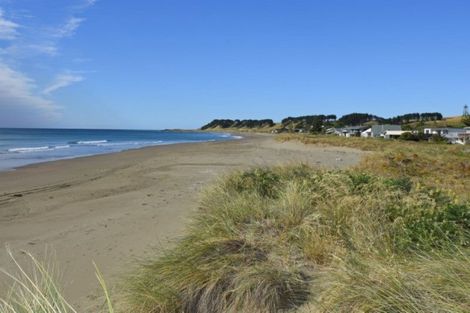 Photo of property in 79c Blue Pacific Parade, Riversdale Beach, Masterton, 5872