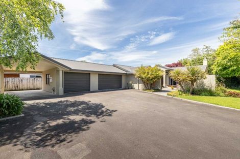 Photo of property in 3c Kinross Drive, Merrilands, New Plymouth, 4312