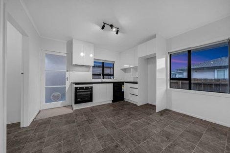 Photo of property in 12 Hunua Road, Papakura, 2110