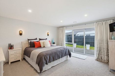 Photo of property in 18 Petrel Close, Paraparaumu Beach, Paraparaumu, 5032