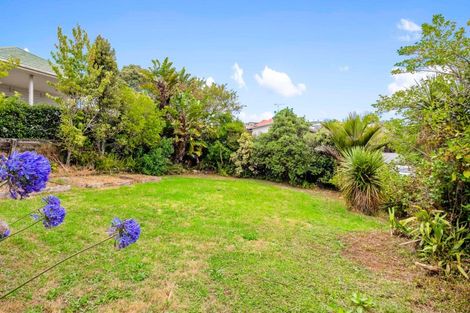 Photo of property in 85 Evelyn Road, Cockle Bay, Auckland, 2014