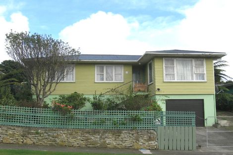 Photo of property in 99 Driver Crescent, Cannons Creek, Porirua, 5024