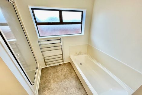 Photo of property in 2/1345 Dominion Extension, Mount Roskill, Auckland, 1041