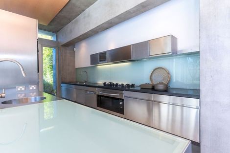 Photo of property in 11 Waiwetu Street, Fendalton, Christchurch, 8052