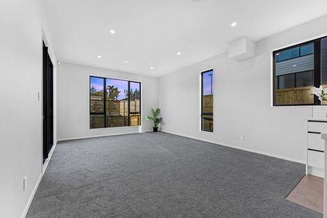 Photo of property in 19 Paihere Street, Huapai, Kumeu, 0810