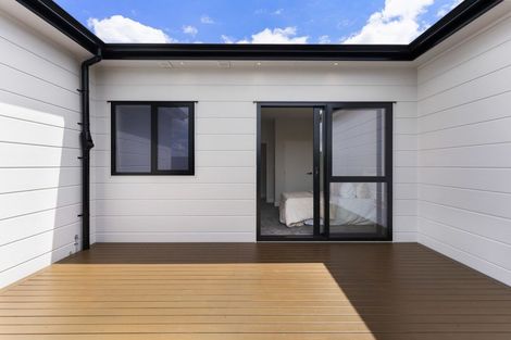 Photo of property in 51 Emerald Avenue, Rosehill, Papakura, 2113