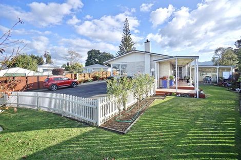 Photo of property in 11 Valley Road, Te Puke, 3119