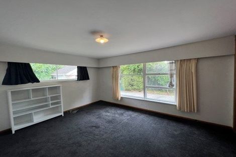 Photo of property in 27 Maidstone Road, Ilam, Christchurch, 8041