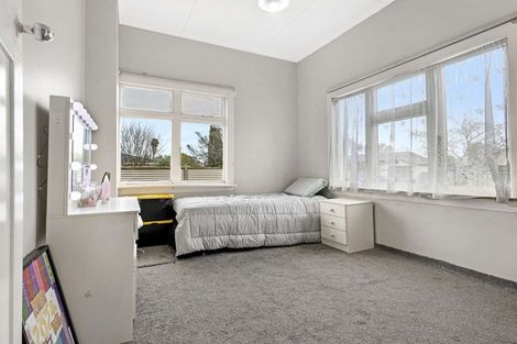 Photo of property in 905 Queen Street East, Parkvale, Hastings, 4122
