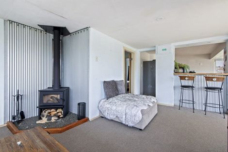 Photo of property in 30 Holton Road, Amberley, 7481