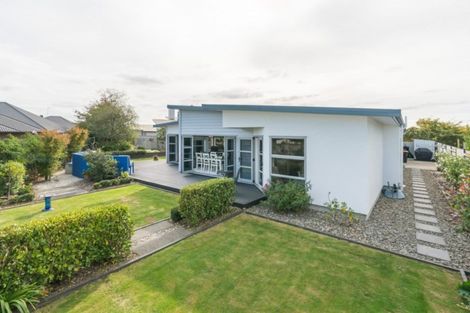 Photo of property in 3 Manhattan Court, Kelvin Grove, Palmerston North, 4414