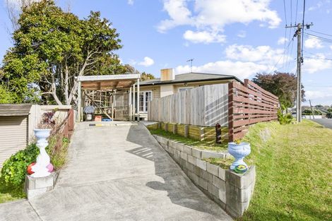 Photo of property in 16 Eatwell Avenue, Paraparaumu Beach, Paraparaumu, 5032