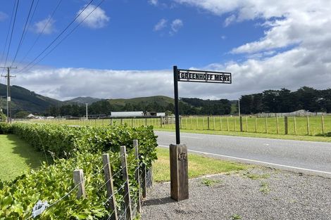 Photo of property in 67 Whitemans Valley Road, Whitemans Valley, Upper Hutt, 5371