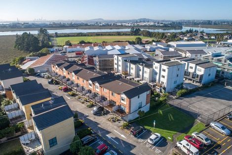 Photo of property in St Claire Village, 185/172 Mcleod Road, Te Atatu South, Auckland, 0610