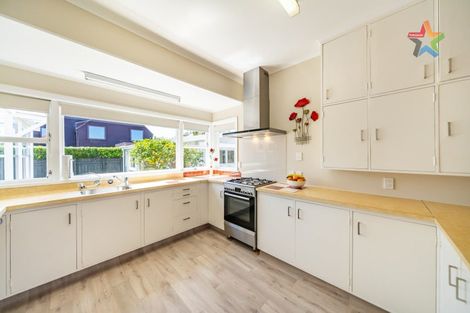 Photo of property in 14a Wai-iti Crescent, Woburn, Lower Hutt, 5010