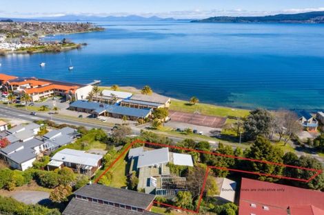 Photo of property in 224 Lake Terrace, Waipahihi, Taupo, 3330
