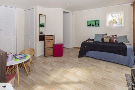 Photo of property in 2/10 Liverpool Street, Papakura, 2110