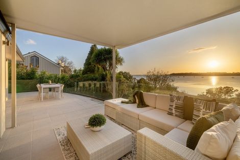 Photo of property in 17 Tinopai Drive, Omokoroa, 3114