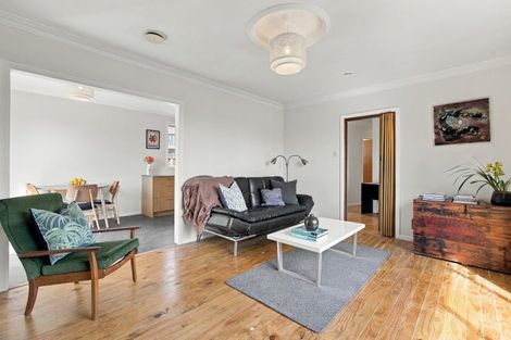 Photo of property in 28 Annandale Street, Lynmouth, New Plymouth, 4310