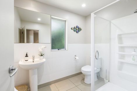 Photo of property in 20a Glenross Drive, Wattle Downs, Auckland, 2103