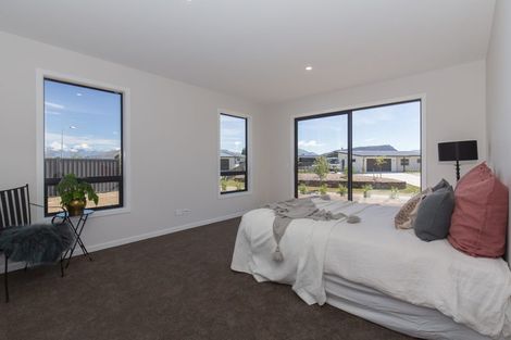 Photo of property in 6 Nancy Lane, Wanaka, 9305