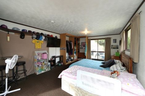 Photo of property in 3 Toop Street, Havelock North, 4130