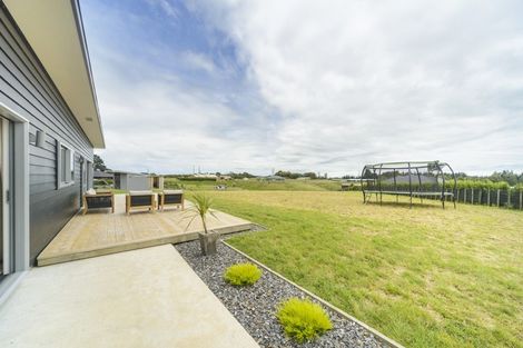 Photo of property in 15 Highland View Drive, Tokomaru, Palmerston North, 4474