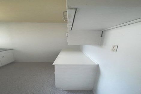 Photo of property in 2/15 Panama Road, Mount Wellington, Auckland, 1062