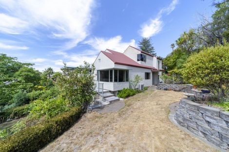 Photo of property in 71 Napier Terrace, Hospital Hill, Napier, 4110