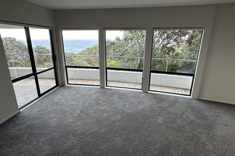 Photo of property in 19 Ngatira Road, Muriwai, Waimauku, 0881