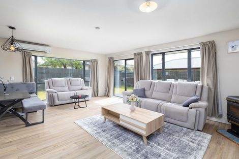 Photo of property in 279a Pages Road, Wainoni, Christchurch, 8061