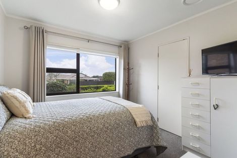 Photo of property in 1/35 Golfland Drive, Golflands, Auckland, 2013