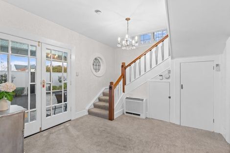 Photo of property in 24 Snowdon Road, Fendalton, Christchurch, 8052