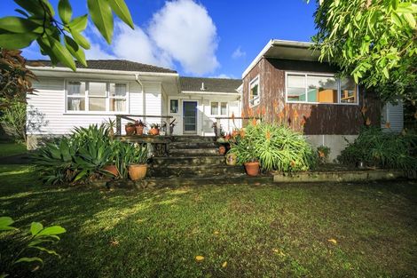 Photo of property in 1/13 Eversleigh Road, Belmont, Auckland, 0622