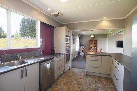 Photo of property in 3 Church Street, Winton, 9720