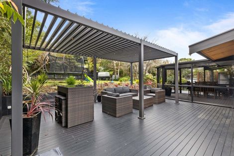 Photo of property in 87 Poplar Grove, Whalers Gate, New Plymouth, 4310